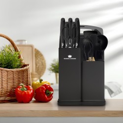 Ensemble de 19 pièces...